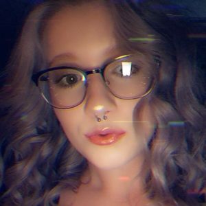 Meet your Posher, Hillary